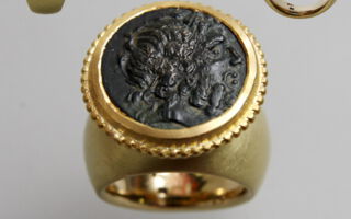 750er Ring mit antiker Münze